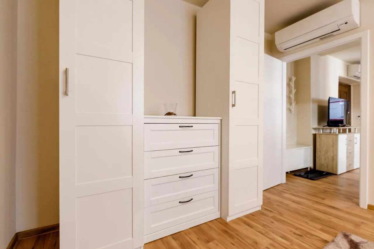 Apartments Menuet Karlovy Vary