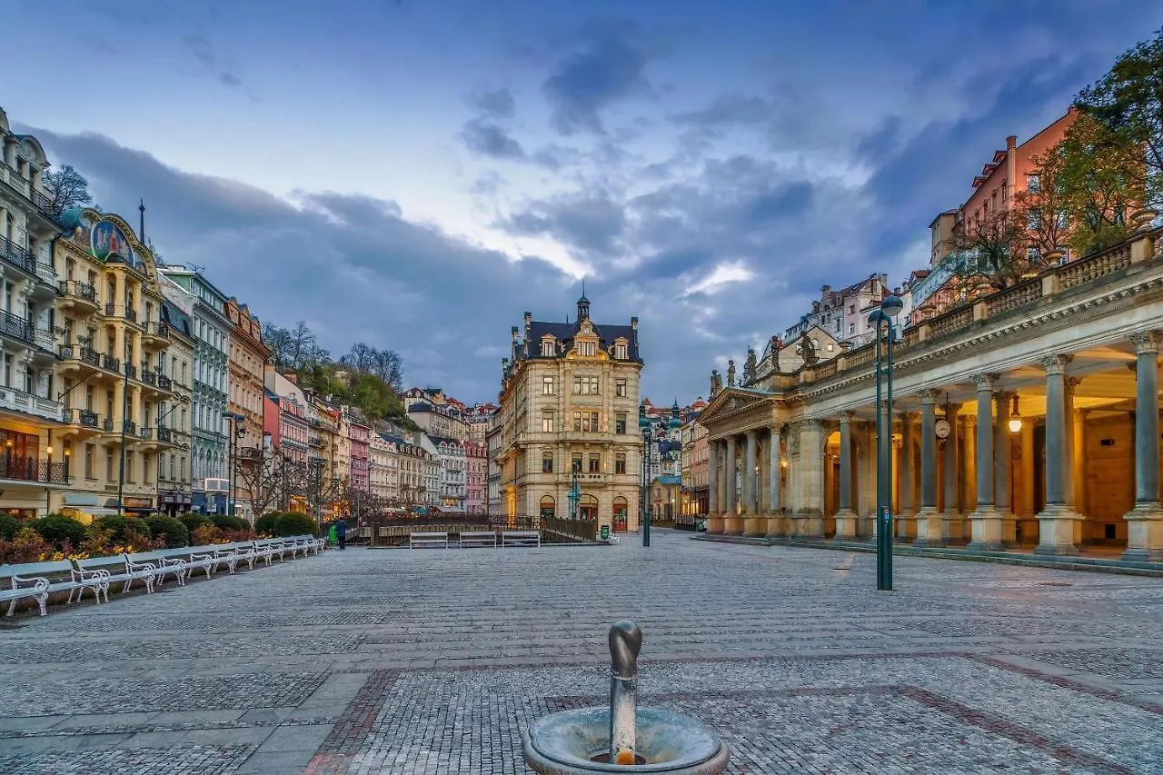 Apartments Menuet Karlovy Vary 0*,  Tjeckien
